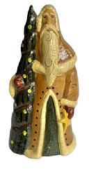 M136 Signed and dated Eldreth Pottery Redware Santa Figure with long mustard colored cloak. He is hugging a decorated tree under his right arm and holding a bright yellow star in his left hand. Eldreth 2011 39 / 100 is carved into the bottom. It is also hand signed and dated Diana Eldreth 2011. Measurements: The bottom is 6 wide x 4 ¼ deep and overall height is 12 tall.