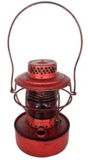 K20 1930s original red painted Handlan Railroad Train Signal Lantern stamped "Handlan St. Louis USA" and "BUG CO" around the top. Lantern retains the original thick red glass globe that is marked Handlan-Buck.  Measurements: 15 tall to top of handle (lantern is 10 tall) x 6 diameter base.