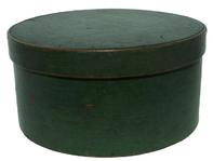 X445  New England original green  painted Pantry Box, bent wood round form with nailed lap joint,   old  beautiful green   paint, 10 " diameter x 5" tall