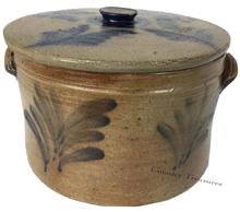 D410 Pennsylvania stoneware lidded cake crock, 19th c., with cobalt foliate sprays, 