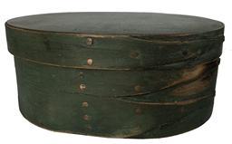 E508 19th century New England oval finger lap Pantry Box Oval, original green paint, the fingers are helded in place with copper tacks 