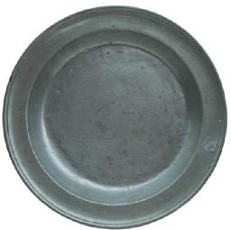 X464  Samuel Danforth pewter deep dish ca. 1805; single reed rim dish with two round Samuel Danforth spread eagle mark