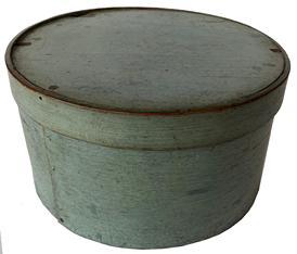 F205 Pantry box - thick steamed and bent walls with tiny square nails and tack construction in a light blue/green paint. Measurements: 10 1/2" diameter x 5 1/2" tall