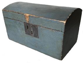 A119 19th century Dome lid Box in wonderful dry blue paint circa 1810 