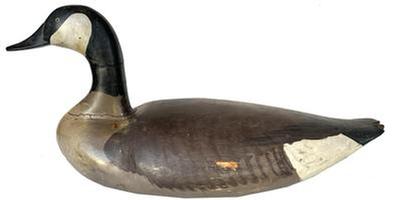J437 Full sized Upper Bay Canada Goose Decoy in original painted surface. Carver unknown. 